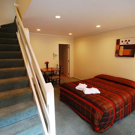 Baden Lodge Motel - Private Spa Bath